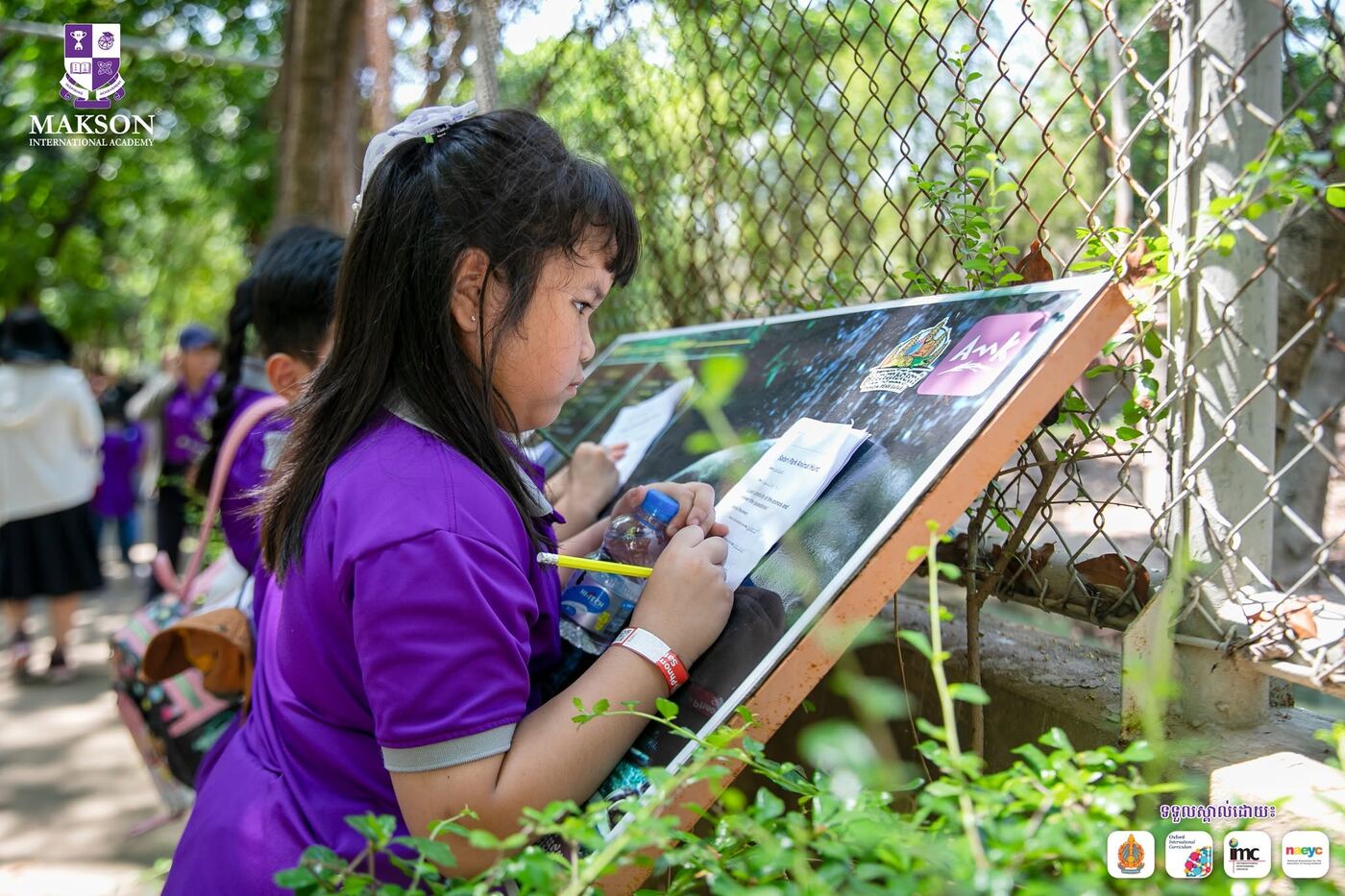 Outdoor art class
